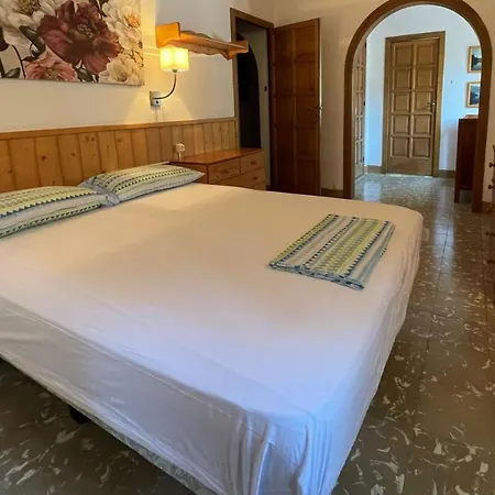 Villa Masia Rural Les Alsines
